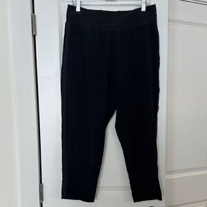Athleta Black Cropped Pants
